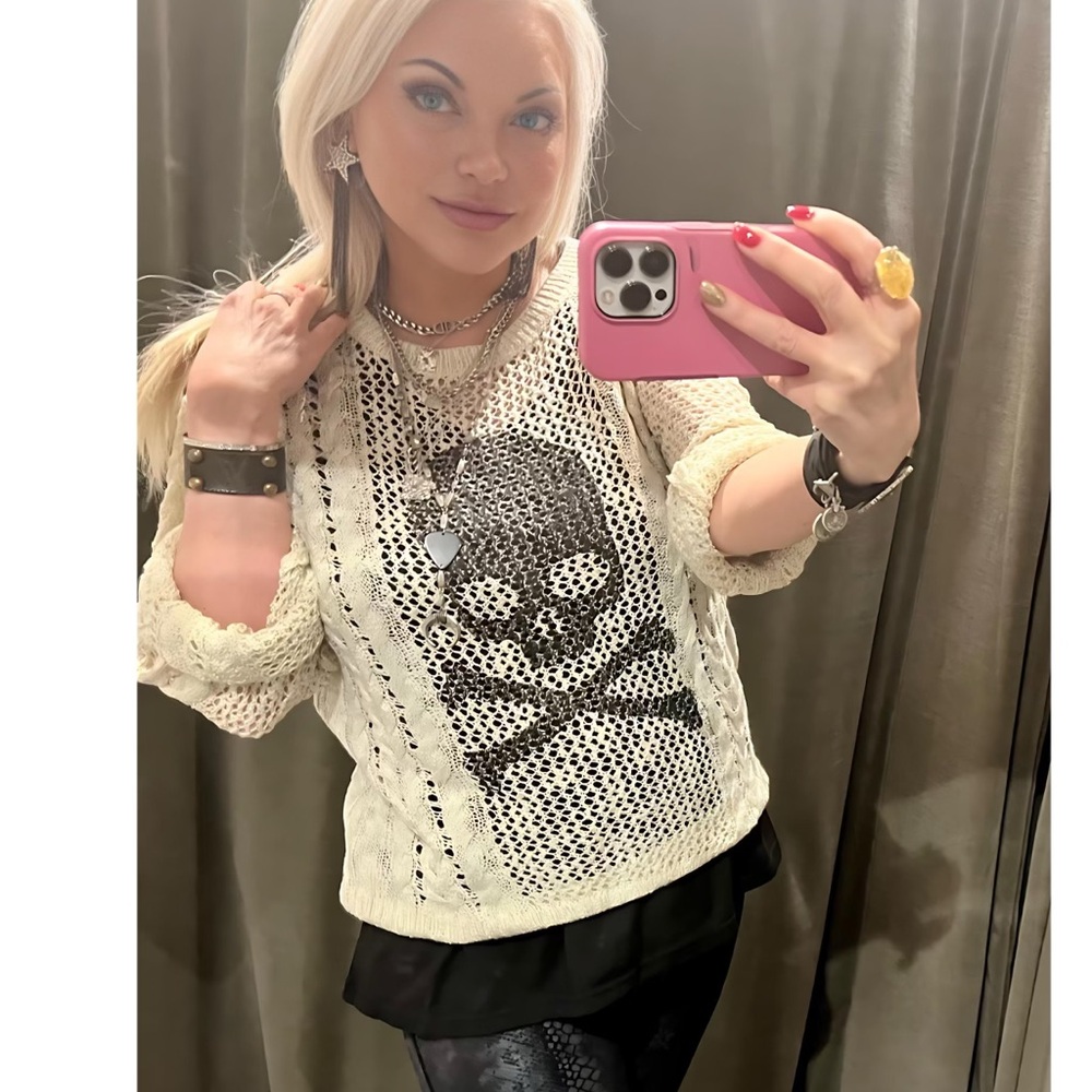 Cozy Cream Skull Print Loose Knit Sweater Top - Picture 1 of 8